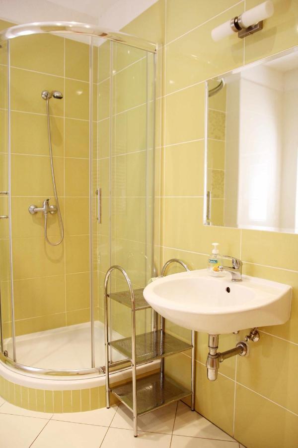 Cerny Kocour Apart Hotel Sarovy Ngoại thất bức ảnh